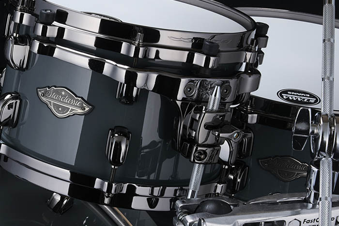 Tama Star-Cast Mounting System on a Starclassic Performer tom