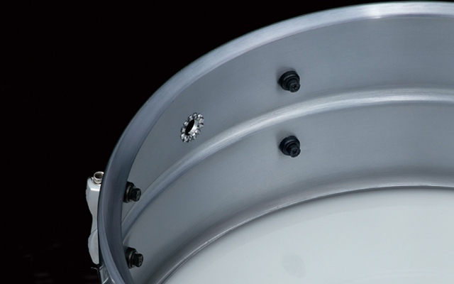 Tama S.L.P. seamless aluminium shell with centre bead