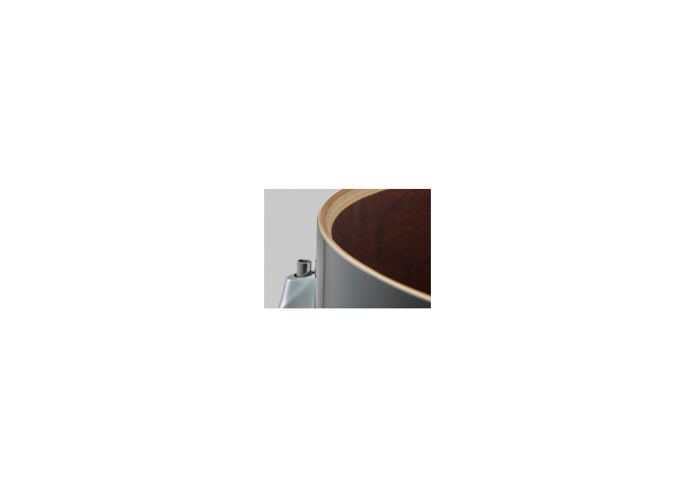 Yamaha Recording Custom 5-Piece Shell Pack – Solid Black - Close-up of the Yamaha Recording Custom 30-degree R1.5 bearing edge